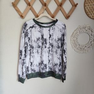 House Of Harlow 1960 Multi Snake Print Crewneck Sweater NWOT Size Small